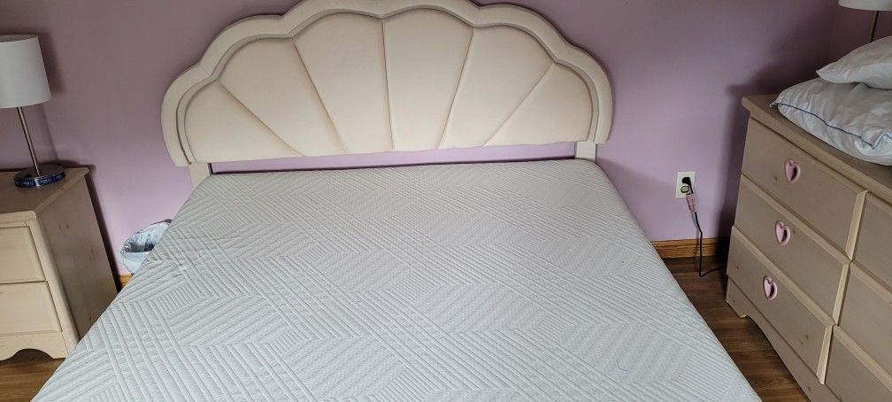 Bed Frame And Head Board