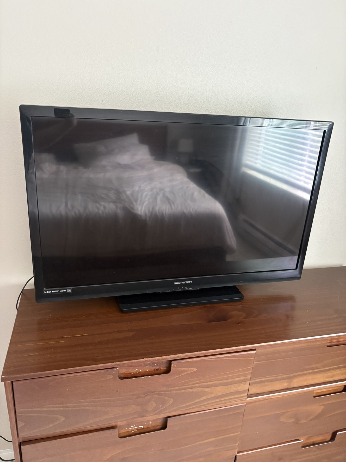 Emerson Tv