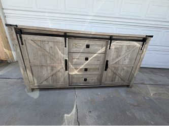 Dresser/stand with Sliding Barn Doors & 4 Drawers, Rustic Gray
