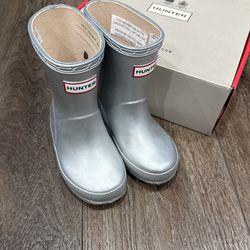 Hunter Silver Rain Boots For Toddler Size US6