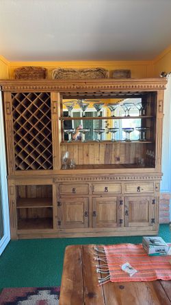 2 Piece Set.. Hutch and Upper Mirrored Wine Rack