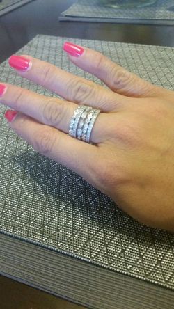 NEW stackable ring set