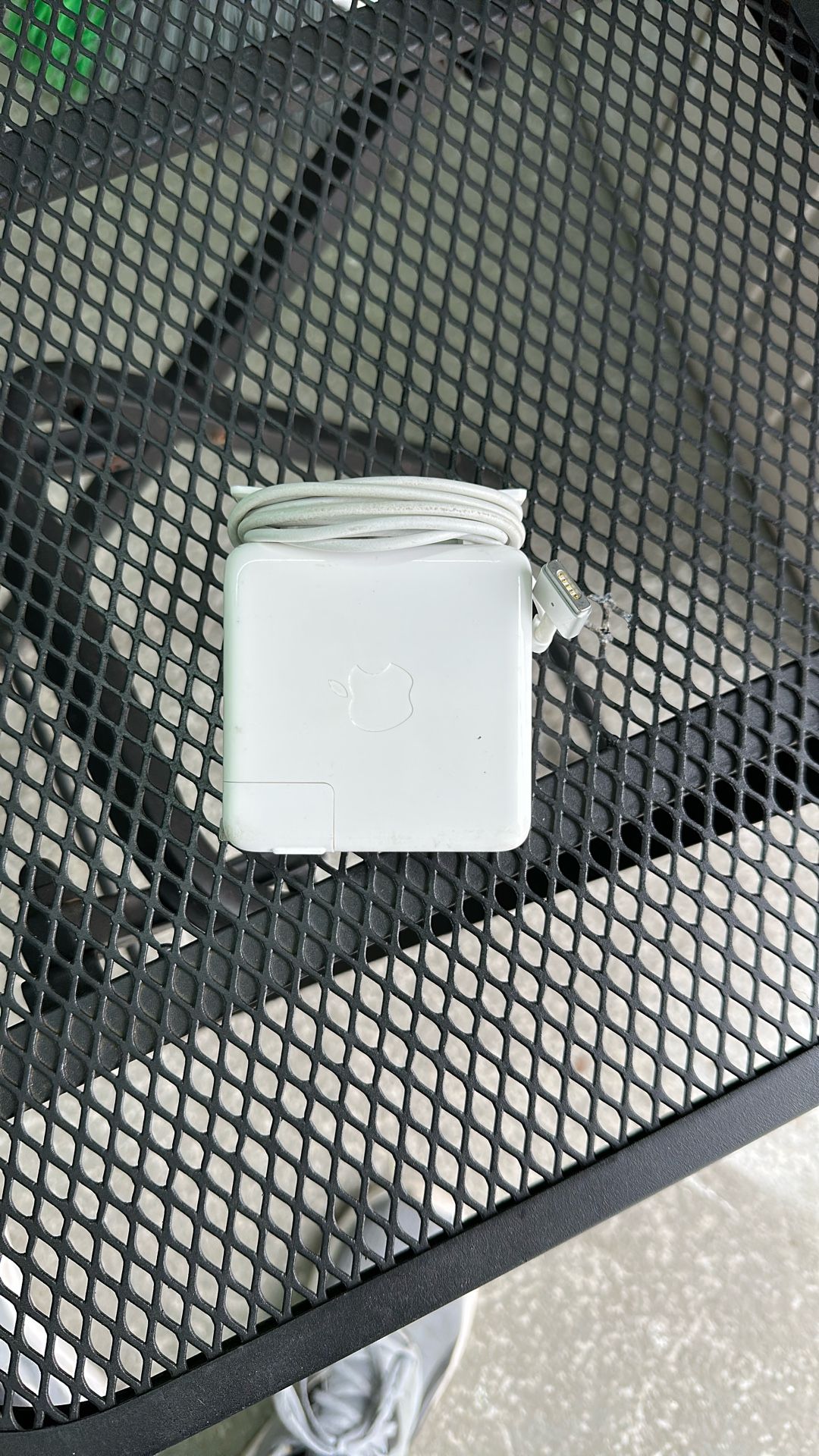 Apple MacBook Air Charger 85w