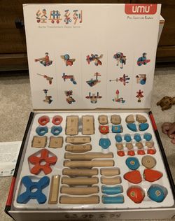 Buckle Transforms Classic Series Blocks 