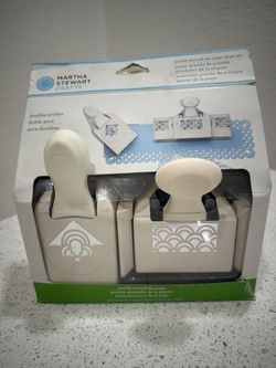 Martha Stewart Crafts Large Double Arches Punch Around The Page Set 