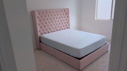 RH - Tuffted Teen Queen storage bed