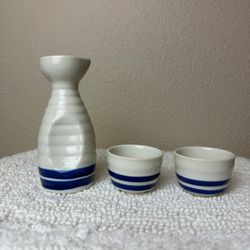 Japanese Ceramic Sake Set - Tokkuri Carafe and 2 Ochoko Cups