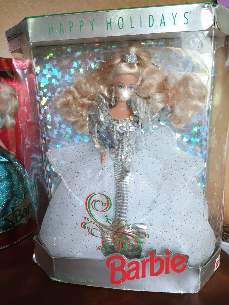 1992 Happy Holidays Barbie