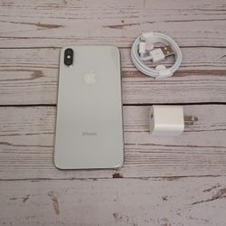 IPHONE X..64GB FACTORY UNLOCK ANY SIM 