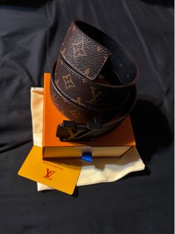 Louis V belt Brown on black