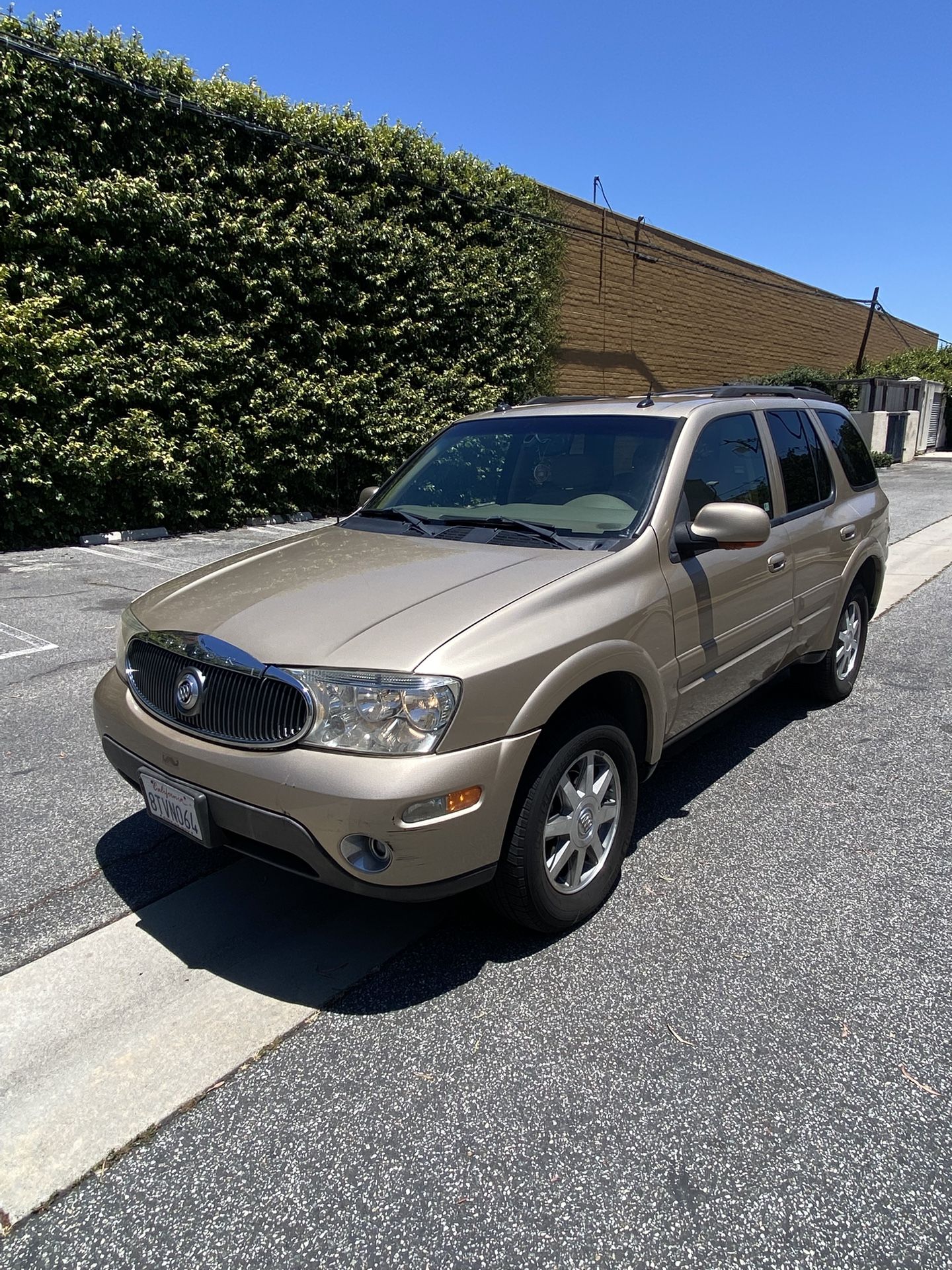2004 Buick Rainier