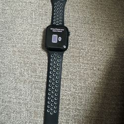 Apple Watch Series 8