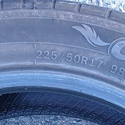 225/50/17 Tire
