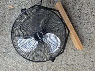 NewAir 18" Outdoor High Velocity Wall Mounted Fan Black