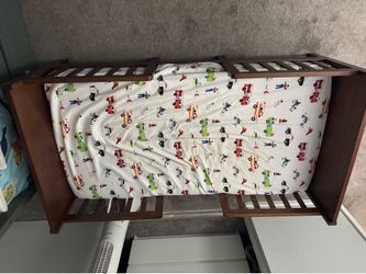 Toddler bed
