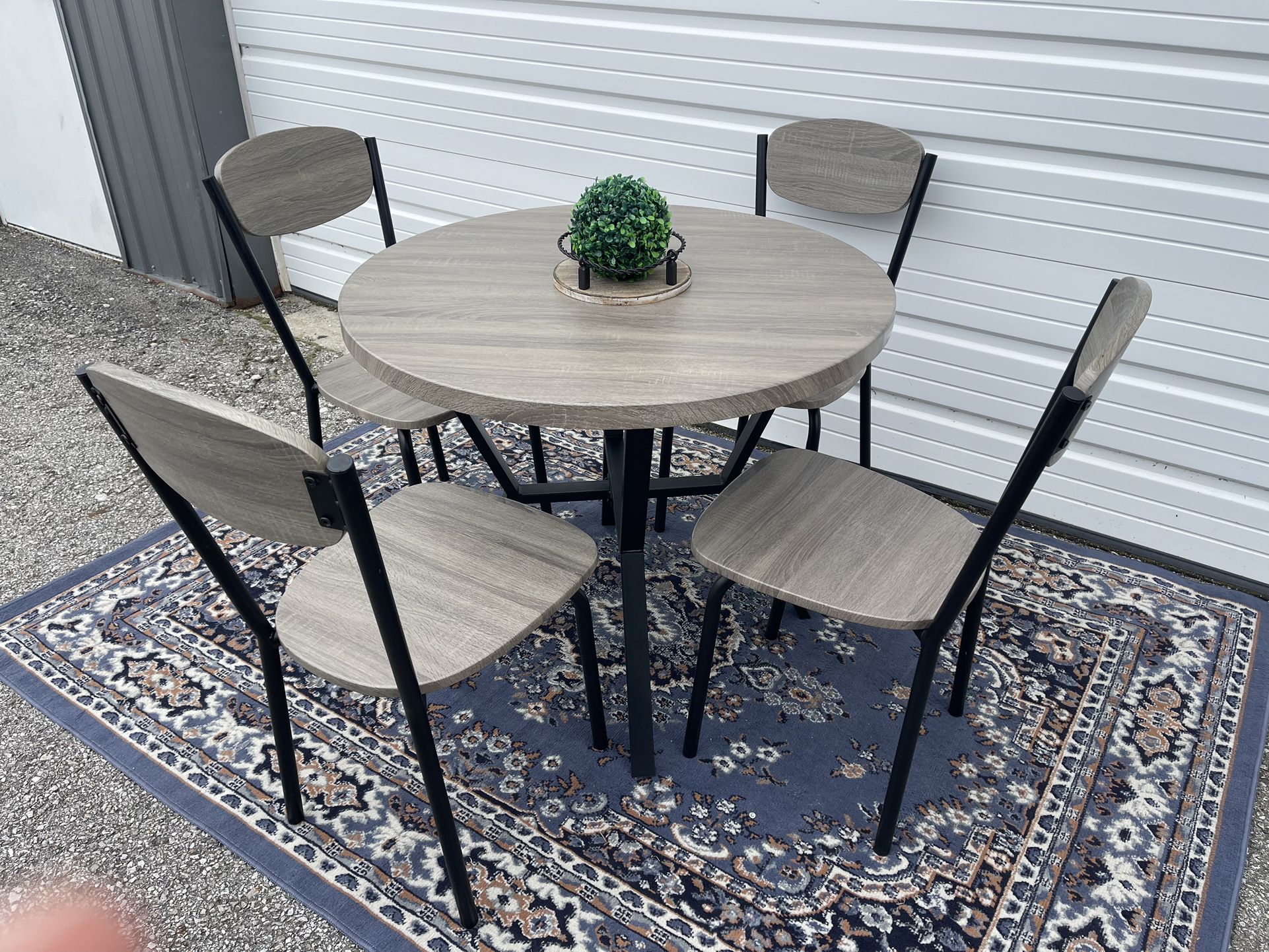 Small Dining Table And 4 Chairs 