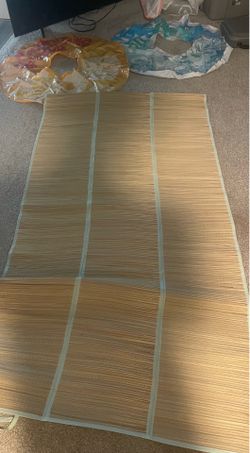 Bamboo mat and floaties