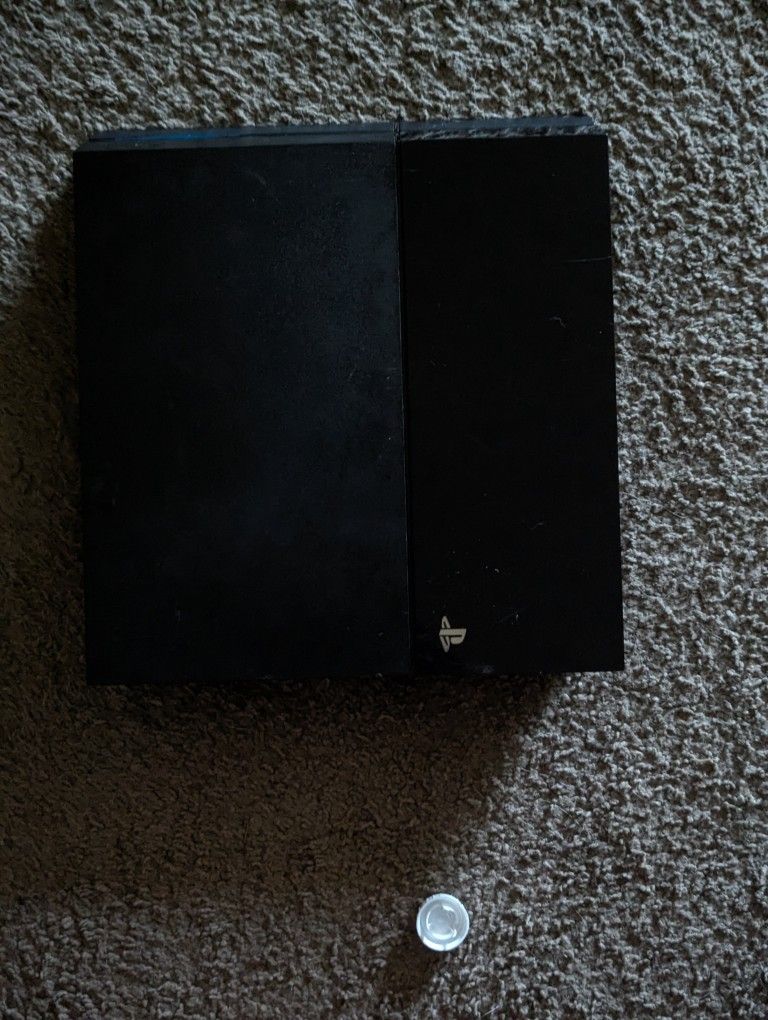 Regular PS4 No Cords