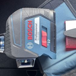 Bosch GLL3-300 Laser Level.   $140 OBO