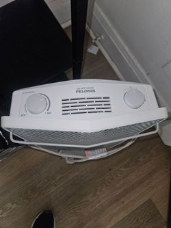 Pelonis 1500W Radiant Quartz Tower Space Heater - Works perfectly! 1 for $20 or 2 for $35. Moving sale!