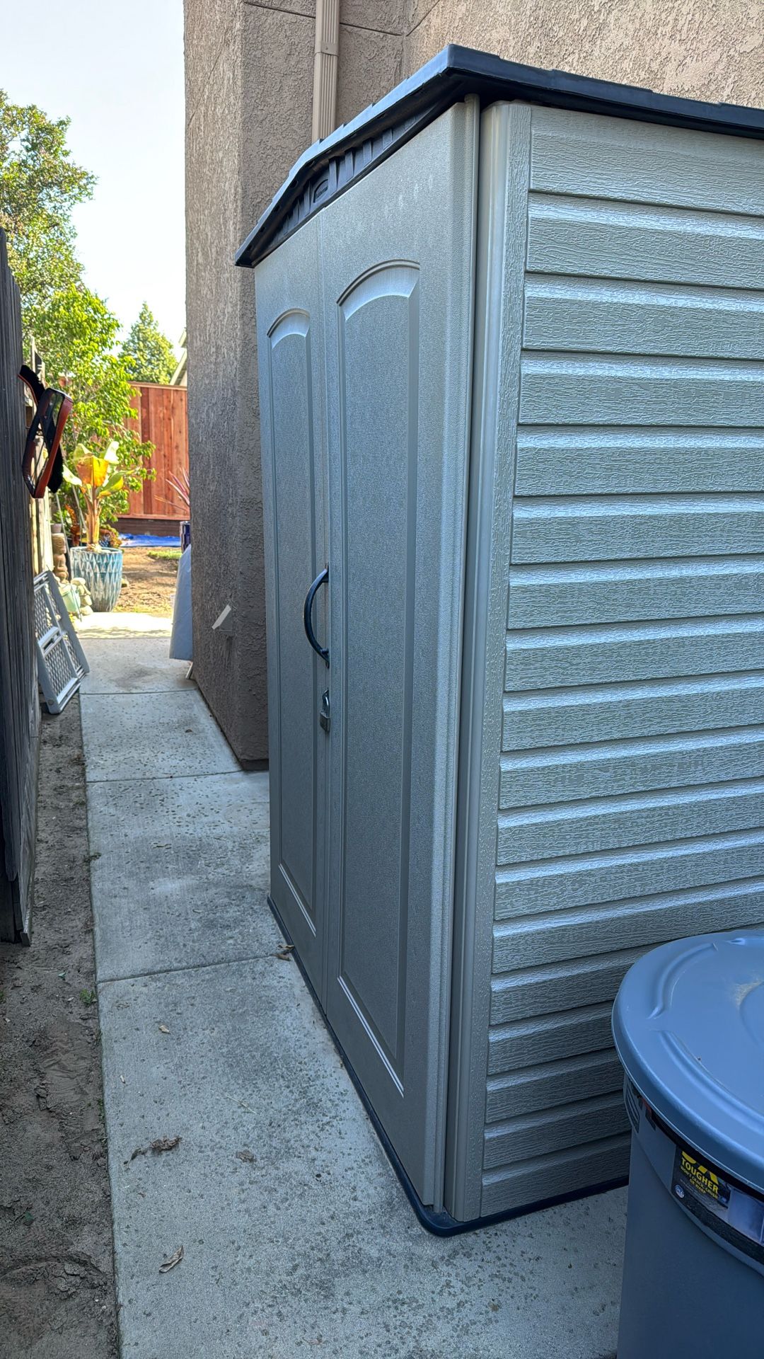 Rubbermaid Shed