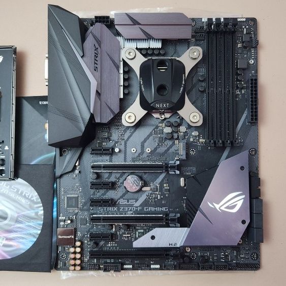 Intel 8700k with Asus Strix Z370-F Gaming Motherboard 