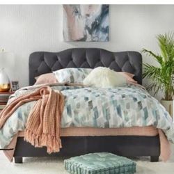 Beautiful Gray Velvet Queen Bed (Mattress Not Included) New In A Box 