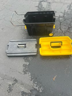 Rolling tool box