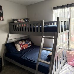 Twin/ Full Light Grey Bunk Beds W Mattress 