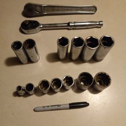 Snap On Tools 1/2" Sockets And Ratchets