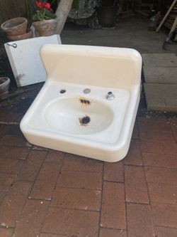 Heavy Metal and Porcelain Lavatory Bathroom Sink. 1(contact info removed)