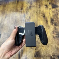 Nintendo Charging Grip