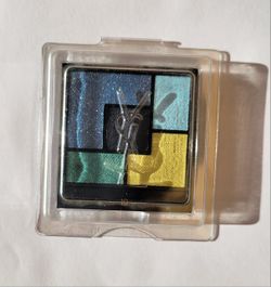YVES SAINT LAURENT COUTURE PALETTE 5-COLOR EYE SHADOW #10 REFILL 0.18 https://offerup.com/redirect/?o=T1ouTkVX (T)