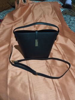 Bolsa con negro tamaño mediano