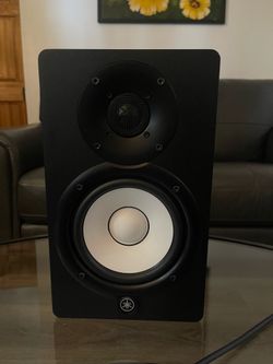 Yamaha HS5 5” Powered Studio Monitor Speaker - Single - Excellent Condition!