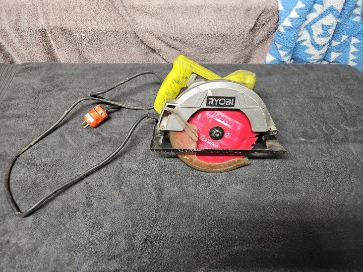 Ryobi 7 1/4 Circular Saw With Diablo Blade