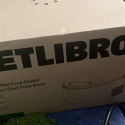 Pet libro pet feeder