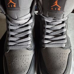 Air Jordan 1 Mid SE