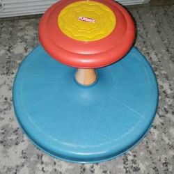 Kid's Sit & Spin! Playskool! Plays music! Hard to find this one!