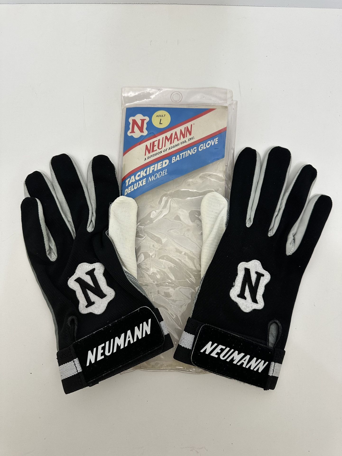 New Vintage Neumann Tackified Deluxe Model Batting Gloves