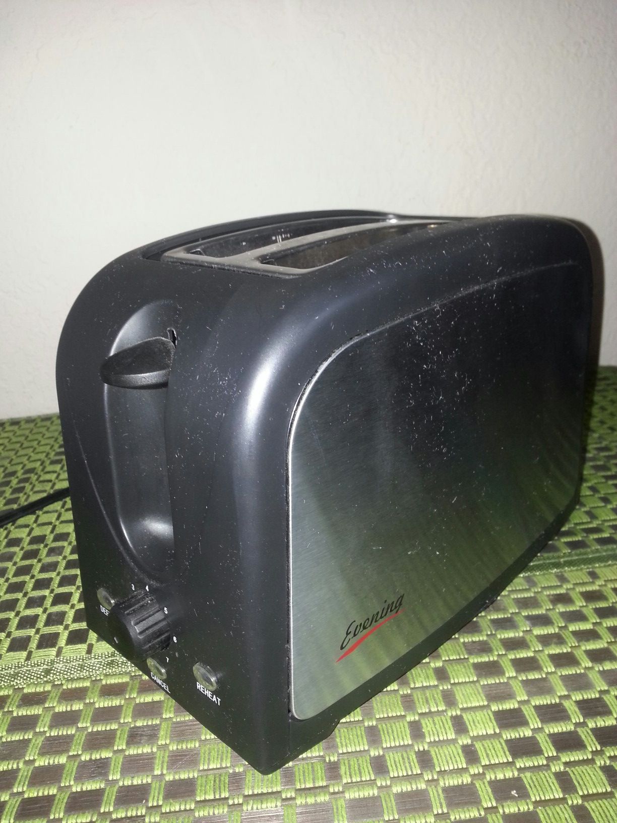 Evening 2 Slot Best Rated Prime Compact Toaster for Two Slice Bread with Pop Up Reheat Defrost Functions Removable Crumb Tray, Black