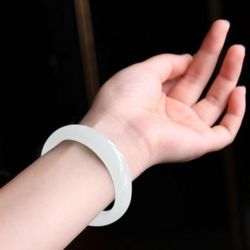 Beautiful Healings Bracelet Bangle Jade Style