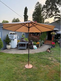 Round Patio Umbrella Outdoor Table