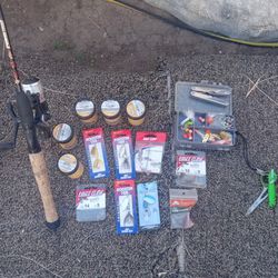 Abu Garcia Fishing Rod and Spinning Reel Combo. Plus Lots Of New Lures