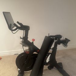 Peloton Bike (with Accessories) 