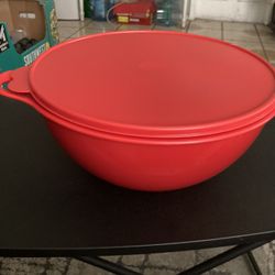 Tupperware 