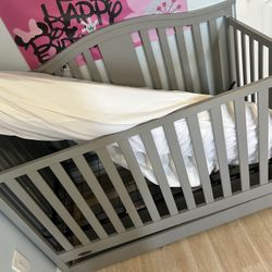 Convertible Crib