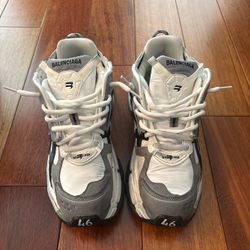 Balenciaga Runners US Size 13 EU Size 46 Black White And Grey