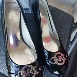 Micheal Kors Black Heels Size 8