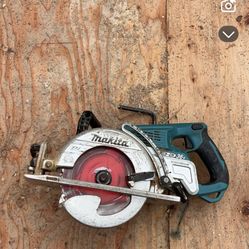 Makita Cordless Skillsaw